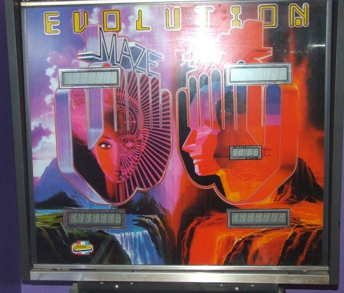 Evolution is a solid-state pinball machine produced by Jeutel, released in 1985.