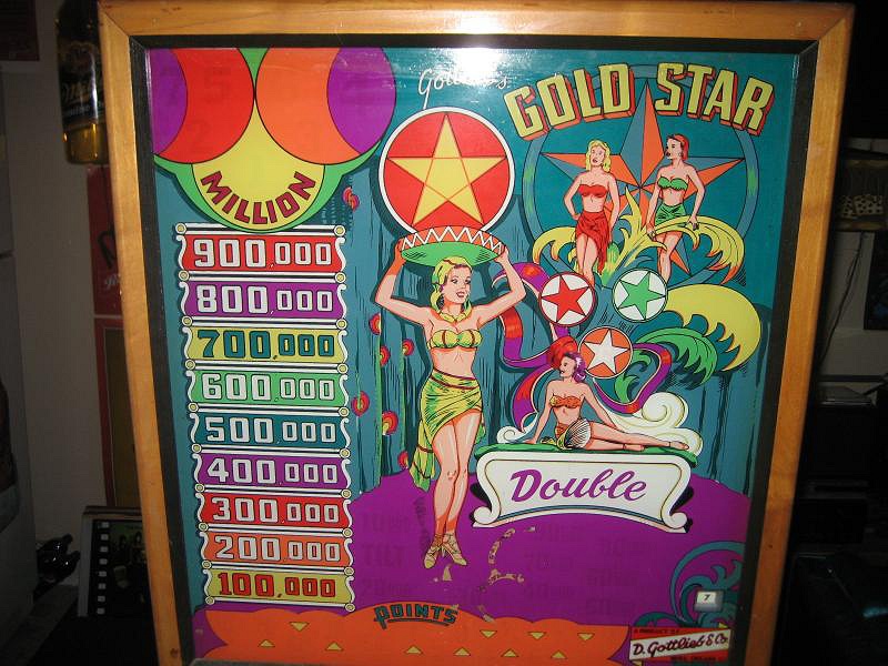 Gold Star is a pinball machine manufactured by Gottlieb in 1954. It features a classic design typical of the era.