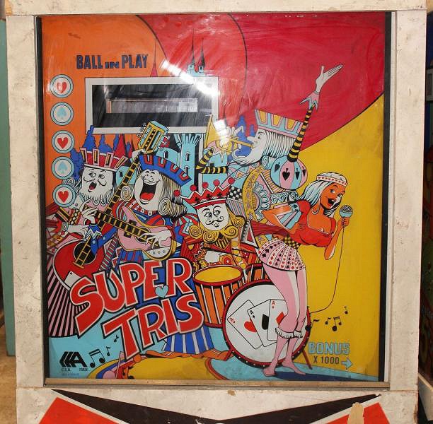 Super Tris is a pinball machine by C.E.A. released in 1978. It features a classic design typical of late 70s pinball games with engaging gameplay focused around a 'tris' or tic-tac-toe theme.