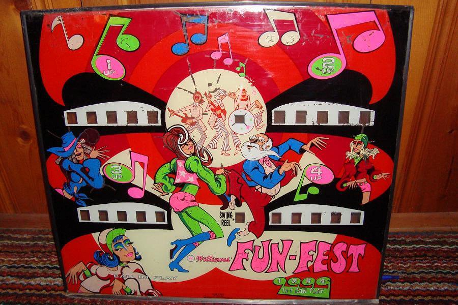 Fun-Fest is a classic electromechanical pinball machine produced by Williams in 1973.