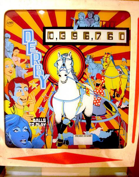 Derby is a classical electromechanical pinball machine released in 1974.