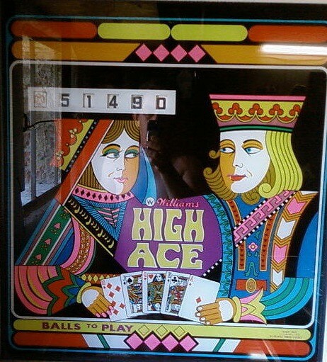 High Ace is an electro-mechanical pinball machine released by Segasa in 1973.