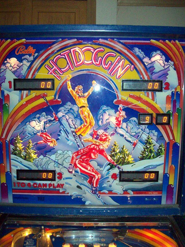 Hotdoggin' is a classic pinball machine produced by Bally Manufacturing Corporation in 1979. With a winter sports theme, it features ski imagery and a large backglass design.