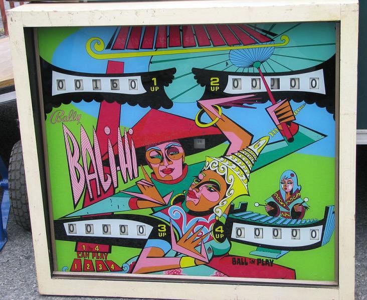 Bali-Hi is a classic electro-mechanical pinball machine produced by Bally in 1970.