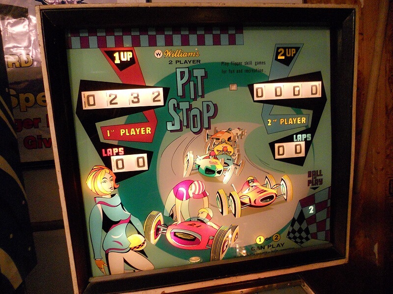 Pit Stop is a 1968 electromechanical pinball machine created by Williams. It's a racing-themed game that captures the excitement of motorsports.