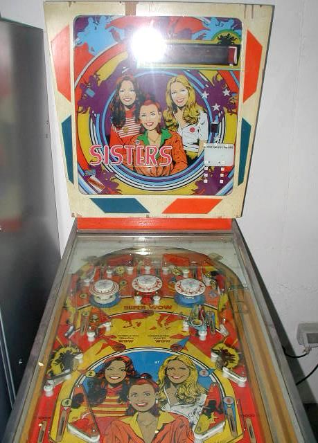 Sisters is a pinball machine produced by Mondialmatic in 1978. This electro-mechanical game features a captivating theme and gameplay typical of the late 1970s.